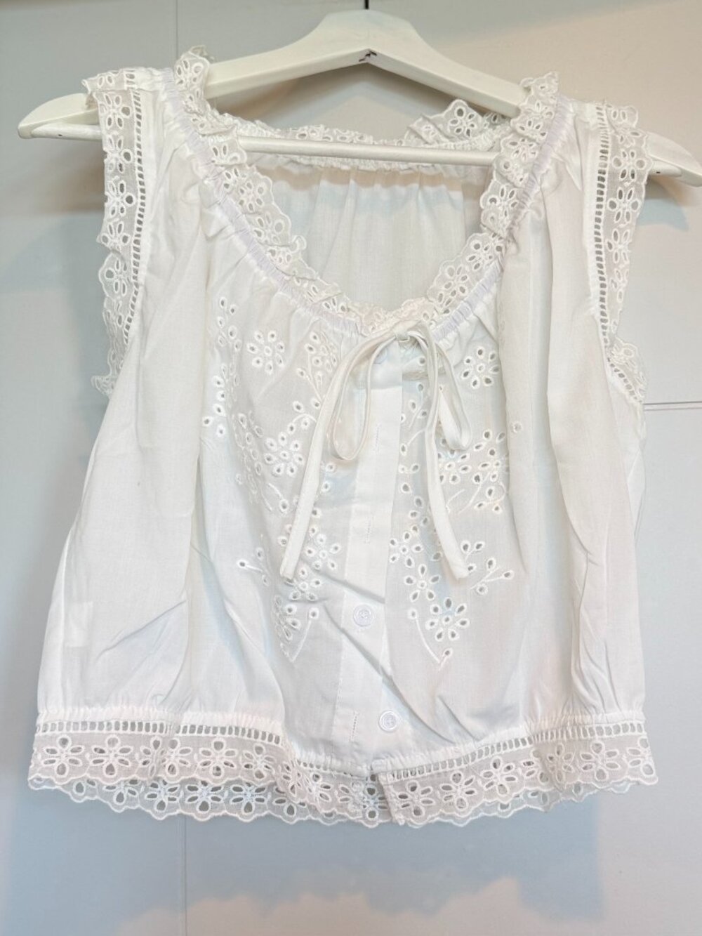 New White Lace tank top size M